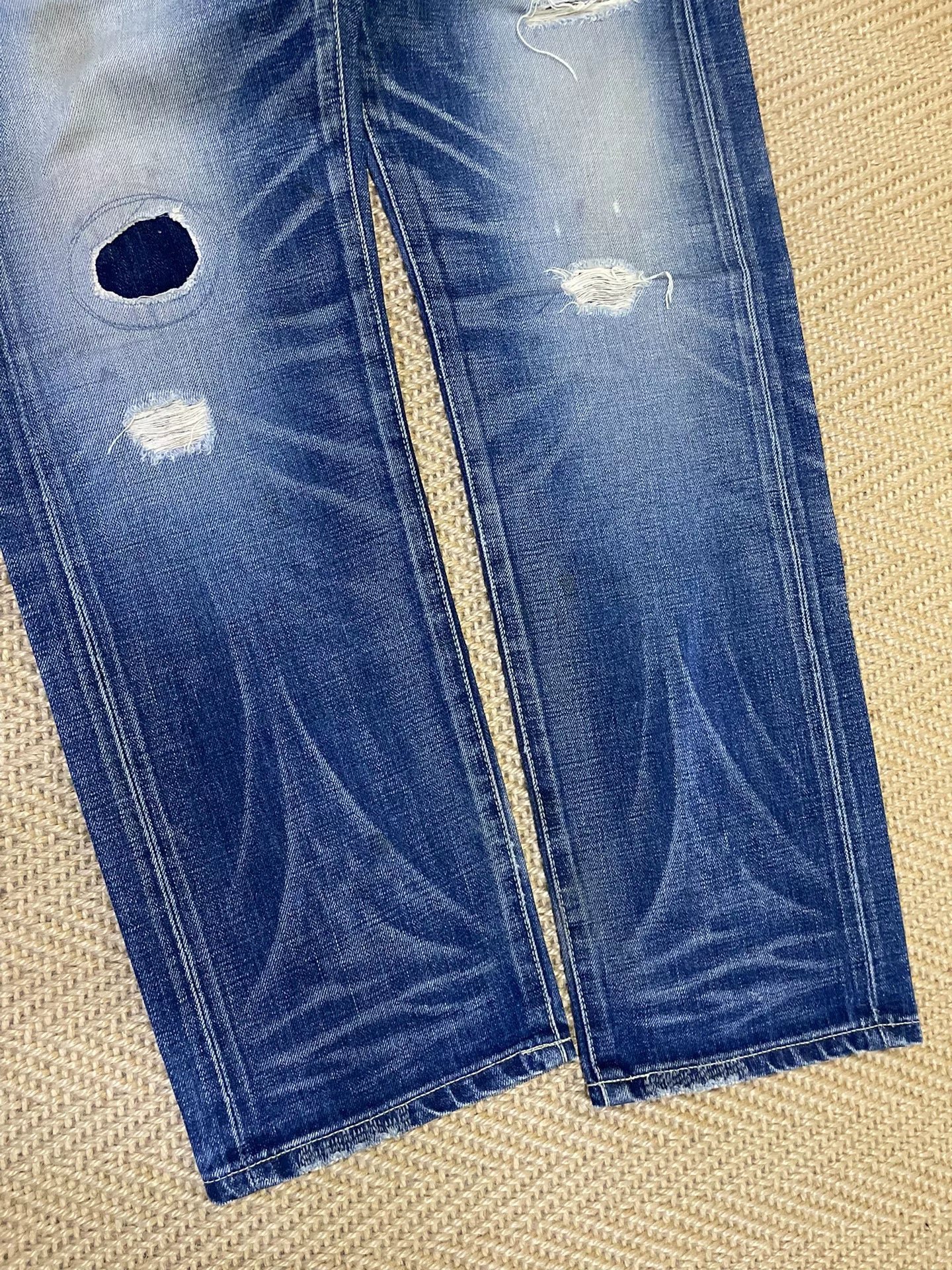 NEIGHBORHOOD 06 KNEEL Distressed Jeans