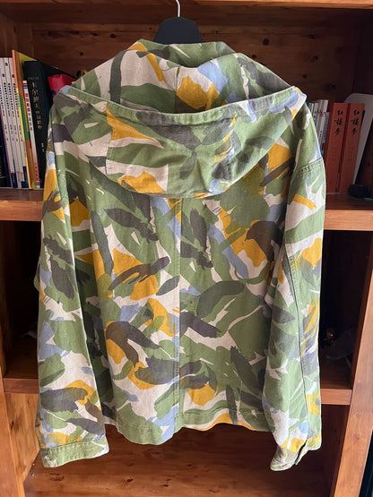 camouflage military hooded jacket with four pockets