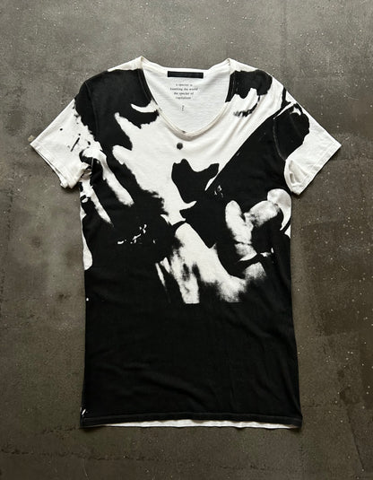black and white graphic print t-shirt