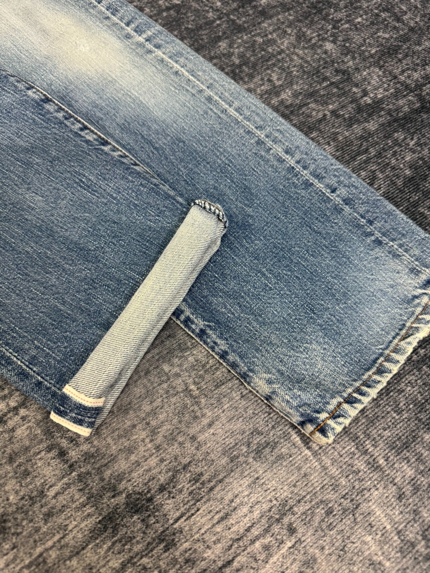 Vintage Levis 502 LVC 90s Jeans