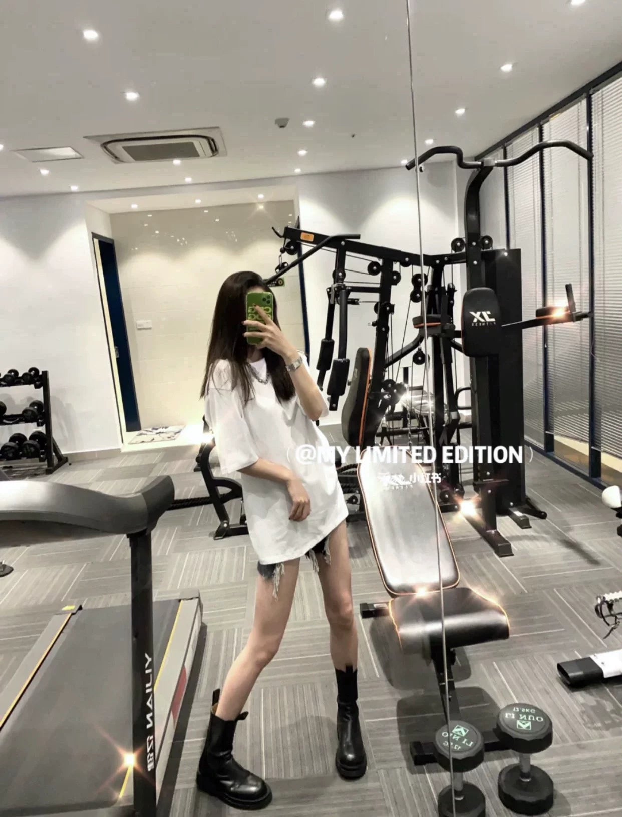 balenciaga logo tee short sleeve white