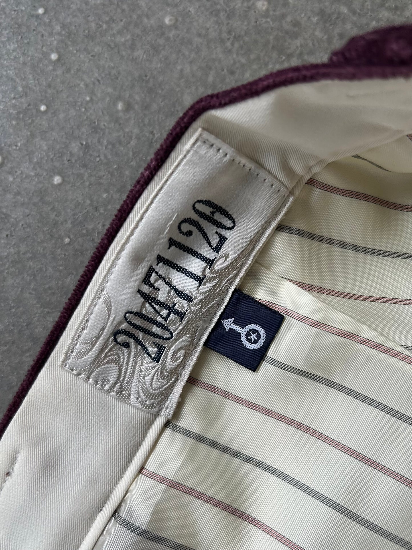 burgundy notch lapel suit set