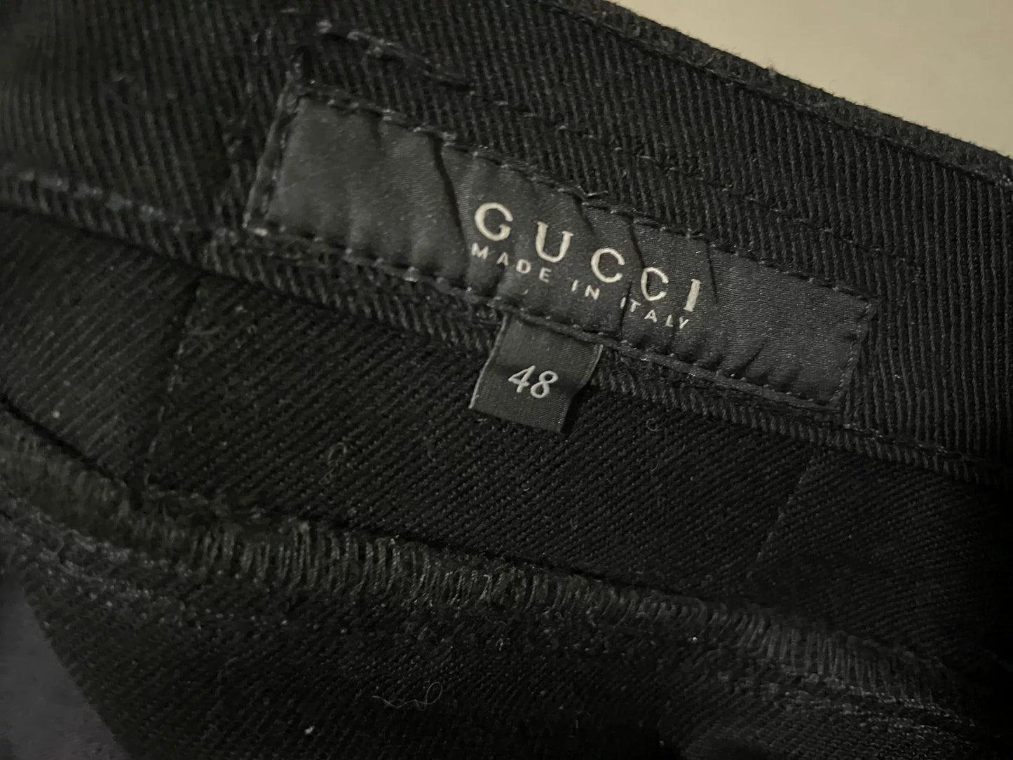 gucci waxed burgundy fitted jeans size 48
