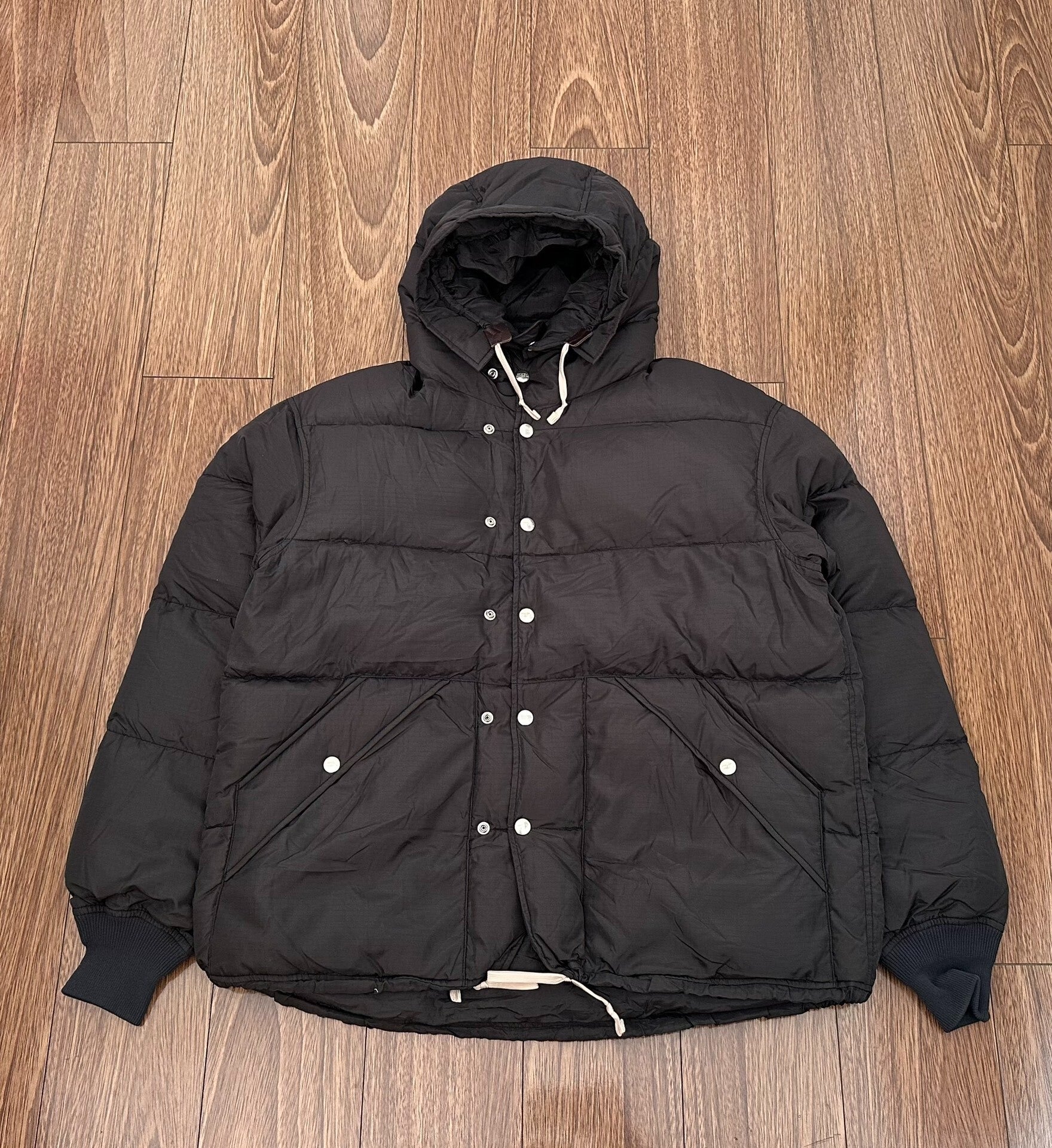 phigvel makers down jacket with buttons