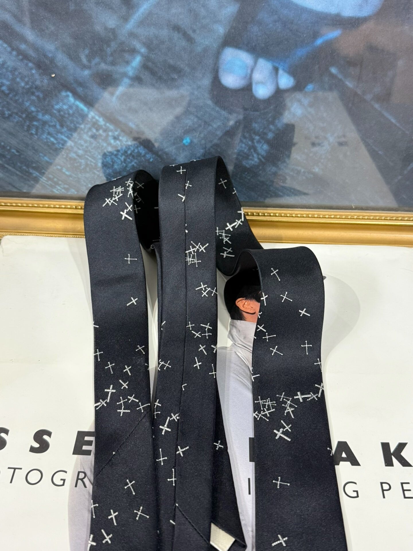 UNDERCOVER Cross Embroidery Tie