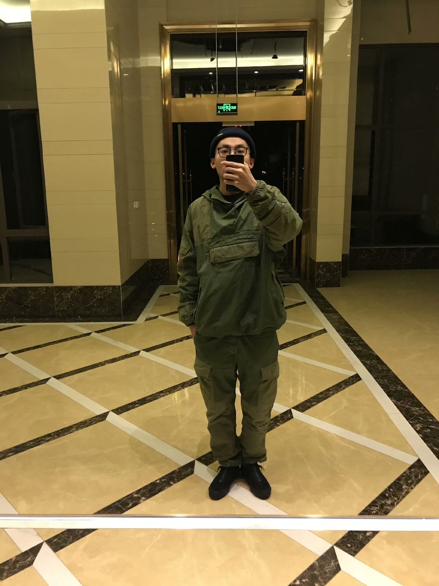 cavempt lightweight pullover jacket in green