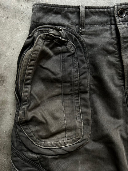 Julius 10s Distressed Curved Cargo Pants