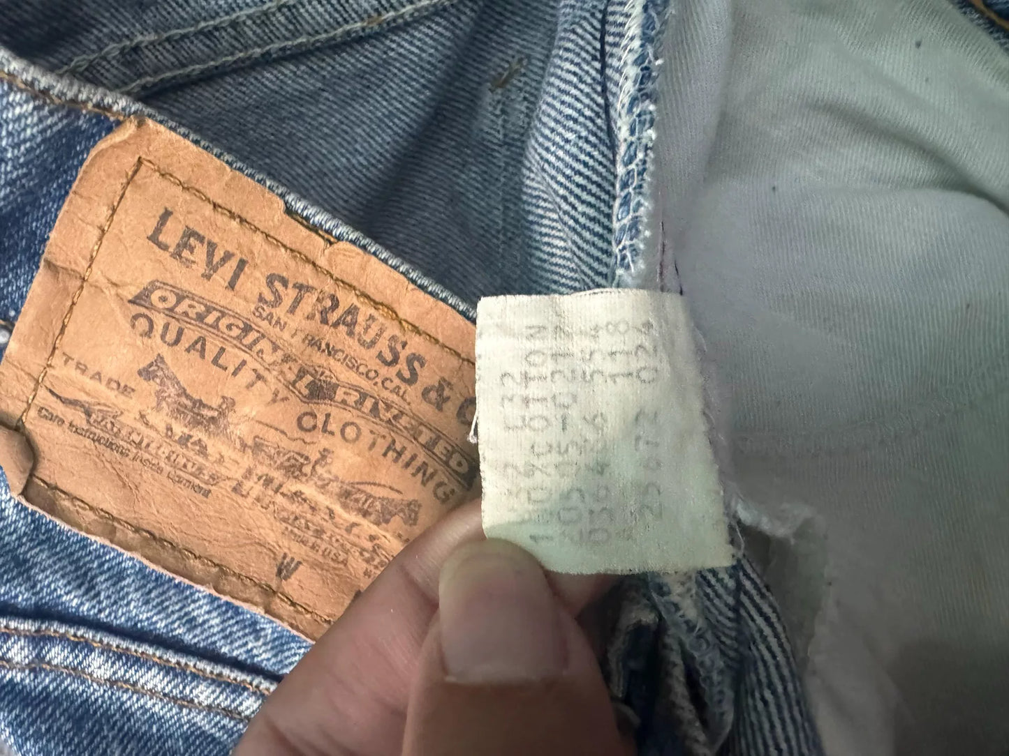 Vintage Levis 505 80s Blue Jeans