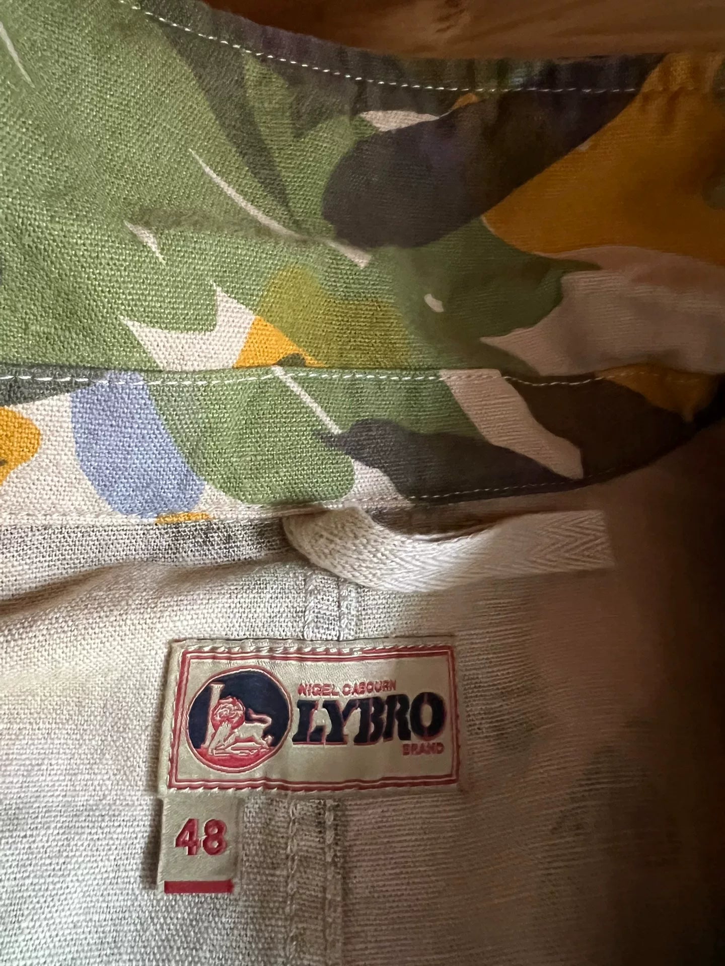 camouflage military hooded jacket with four pockets