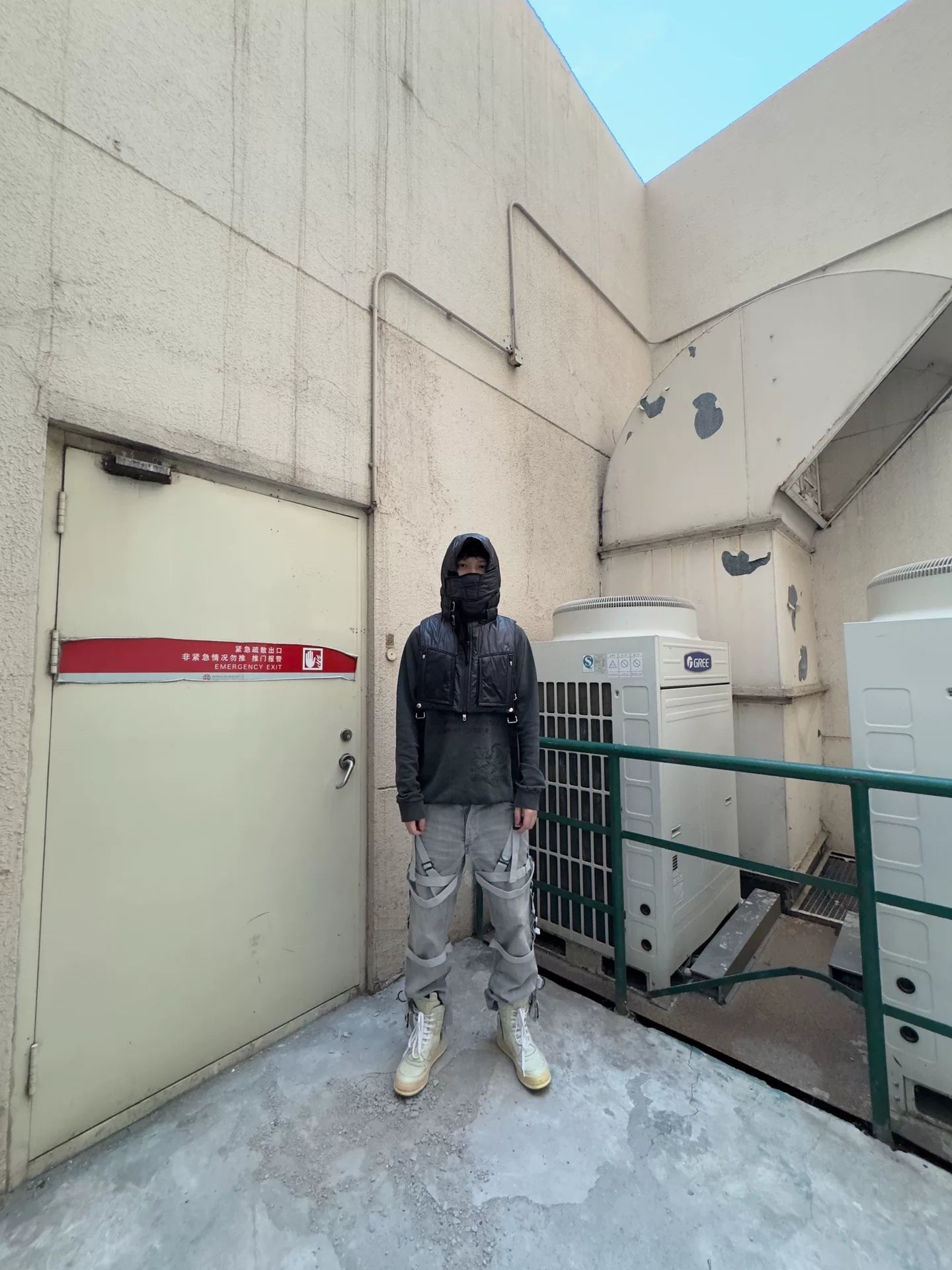 TAKAHIROMIYASHITA TheSoloist AW18 Bib Hoodie