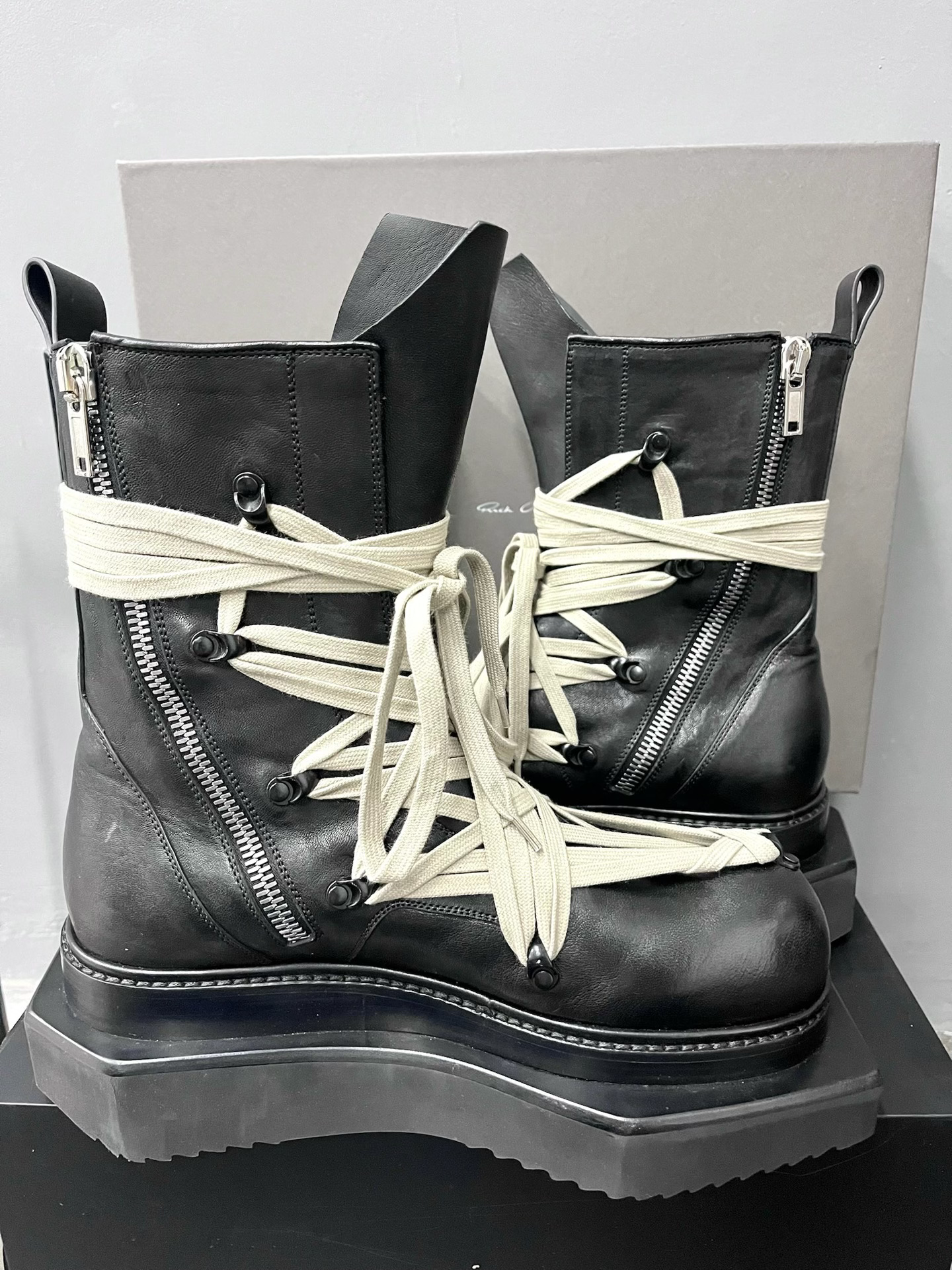 Rick Owens 25FW High-Top Hexagon Boots