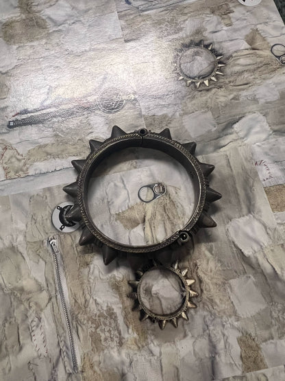 UNDERCOVER Scab Zipper Spike Bracelet