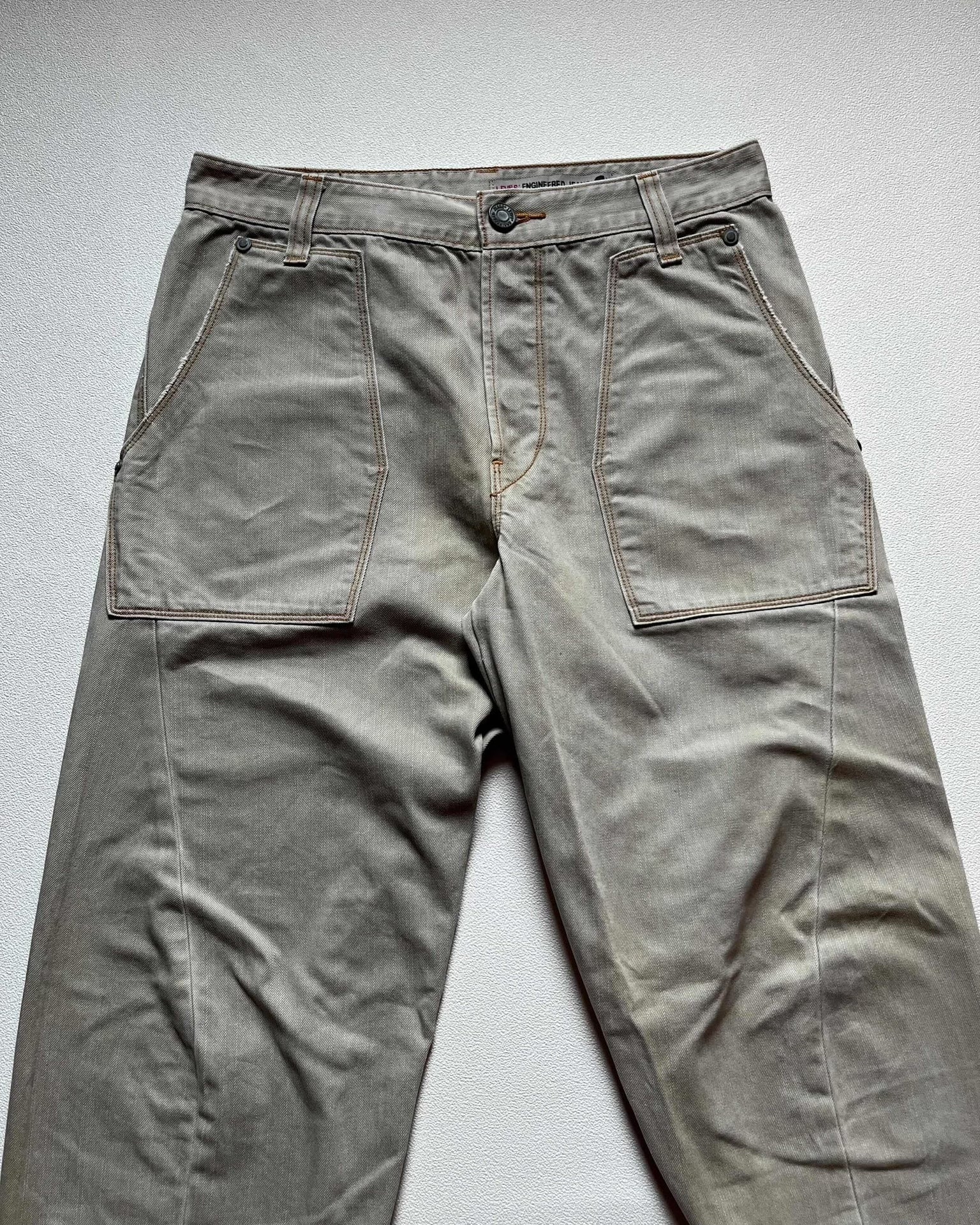 Vintage Levi's 2000s Engineered Cinch Back Twisted Leg Jeans