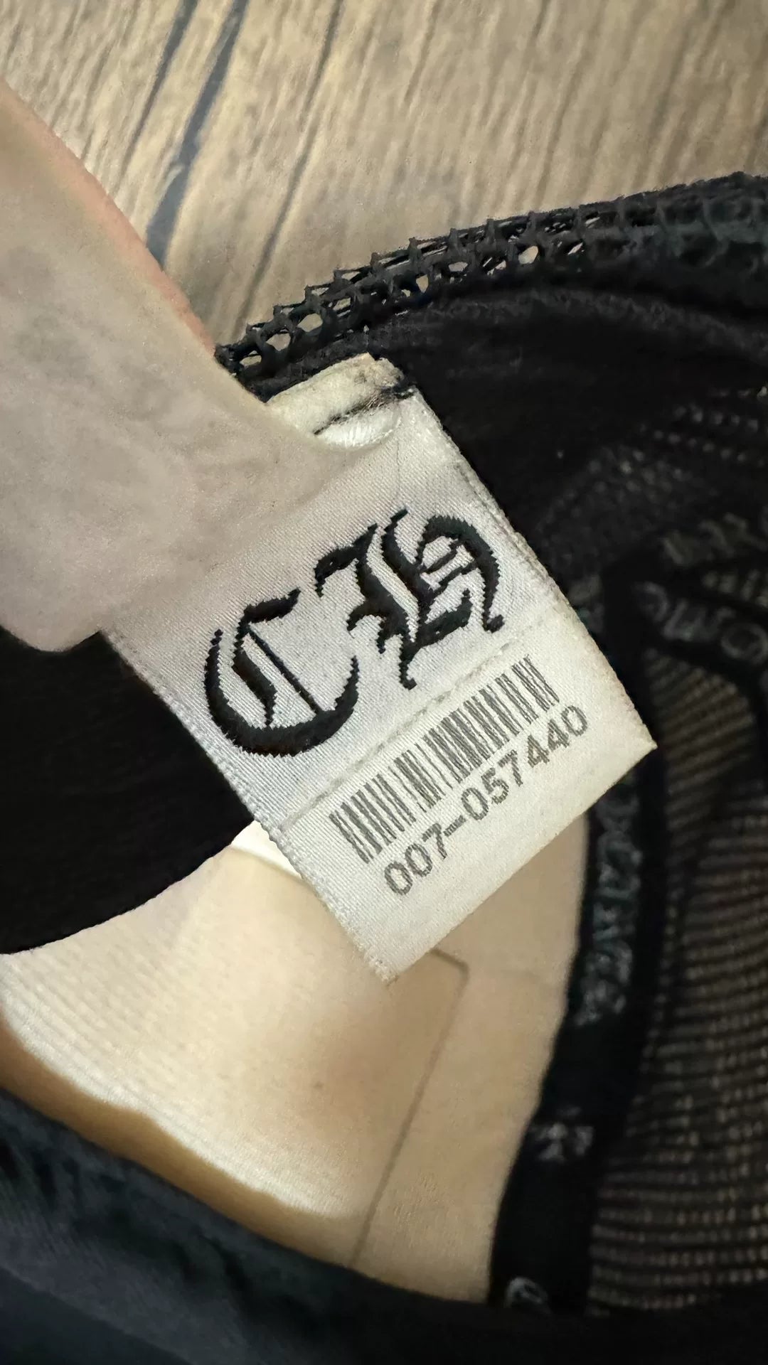 chrome hearts black and white trucker cap