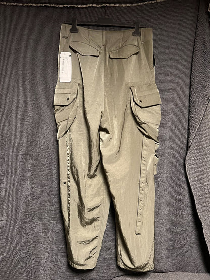 Julius_7 Military Green Shell Pants