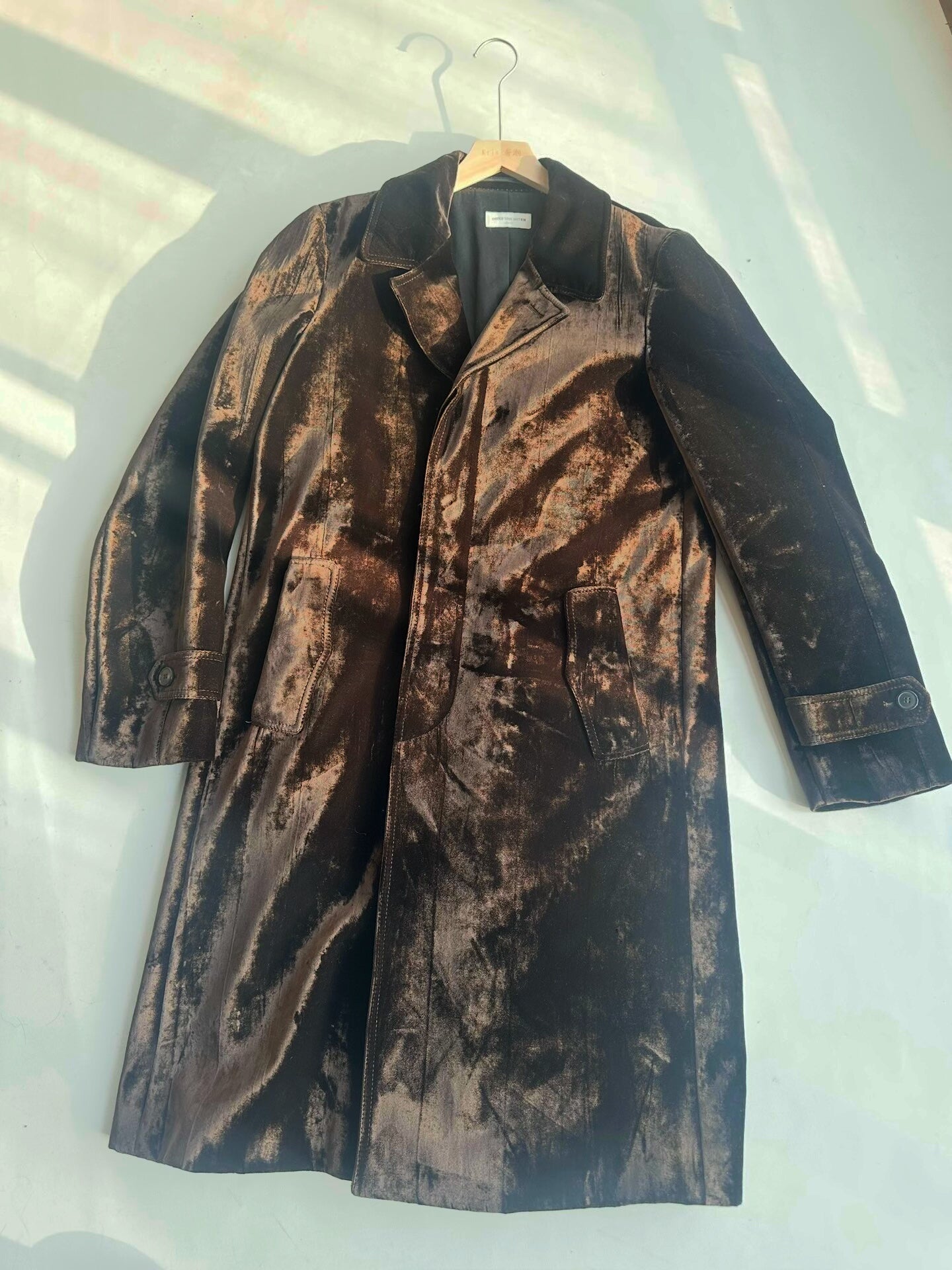 drapes van noten velvet long coat