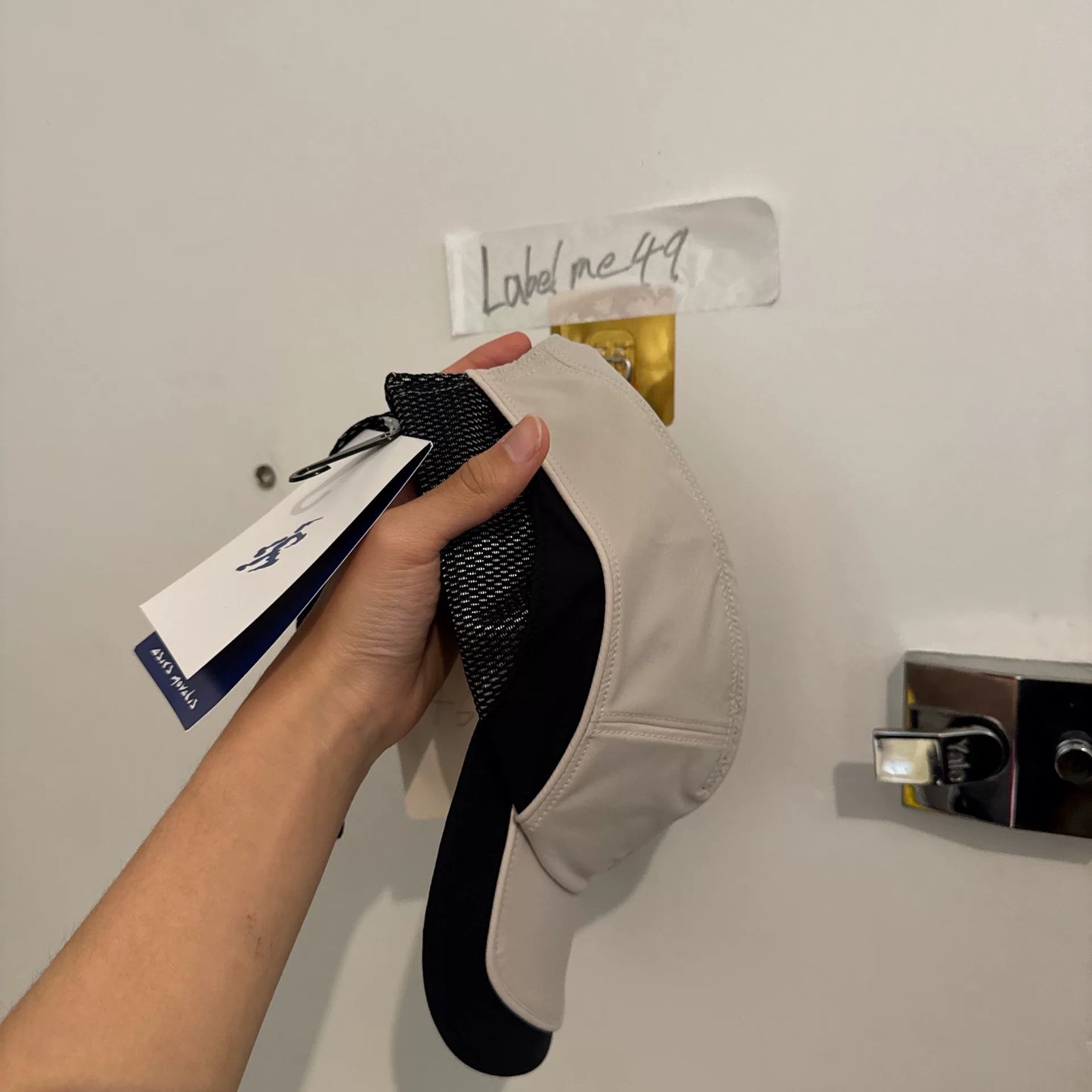 asics novalis ormosiancy hat kiko kostadinov