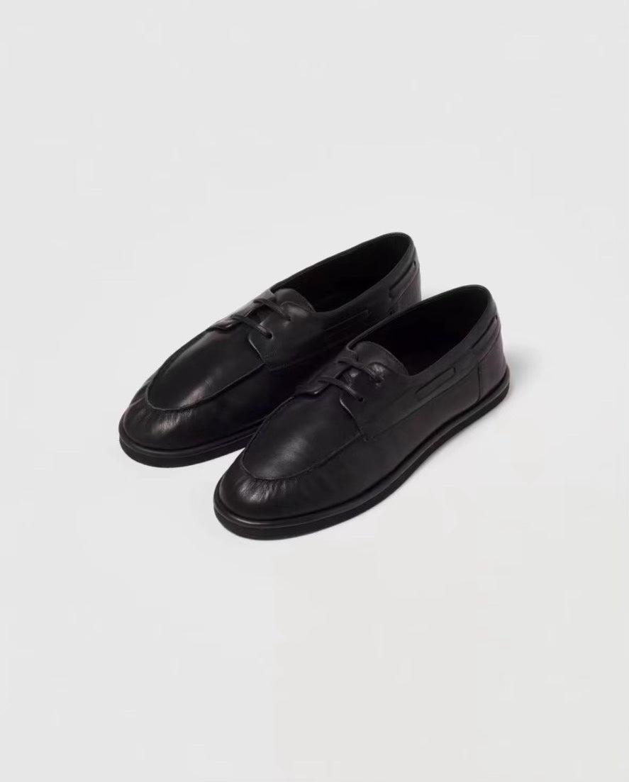 AURALEE SOFT LEATHER DECK SHOES