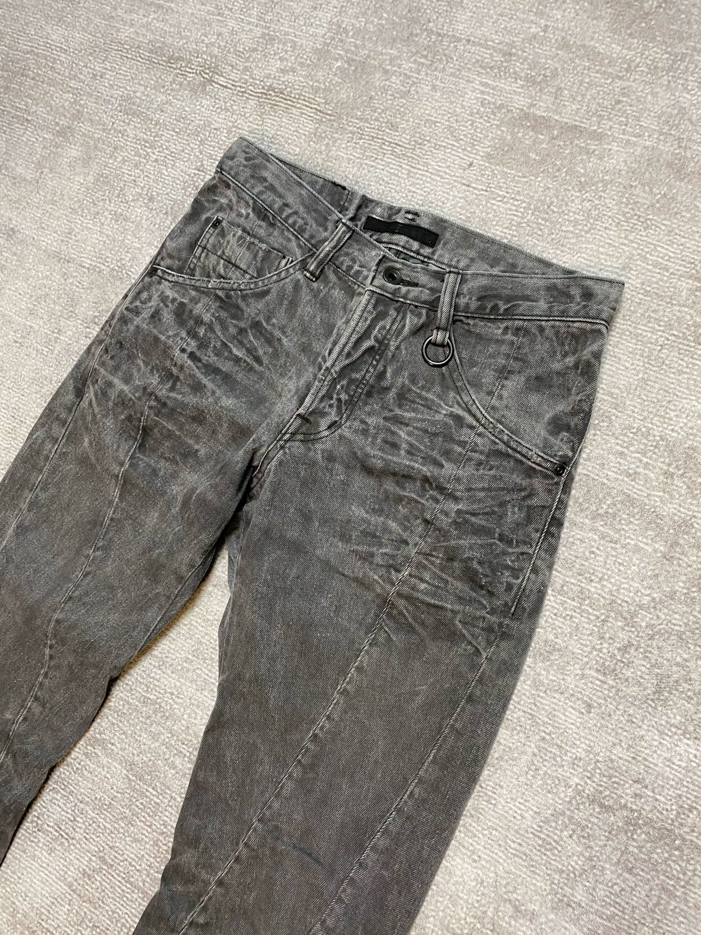 spiraled gray flared pants by julius 7