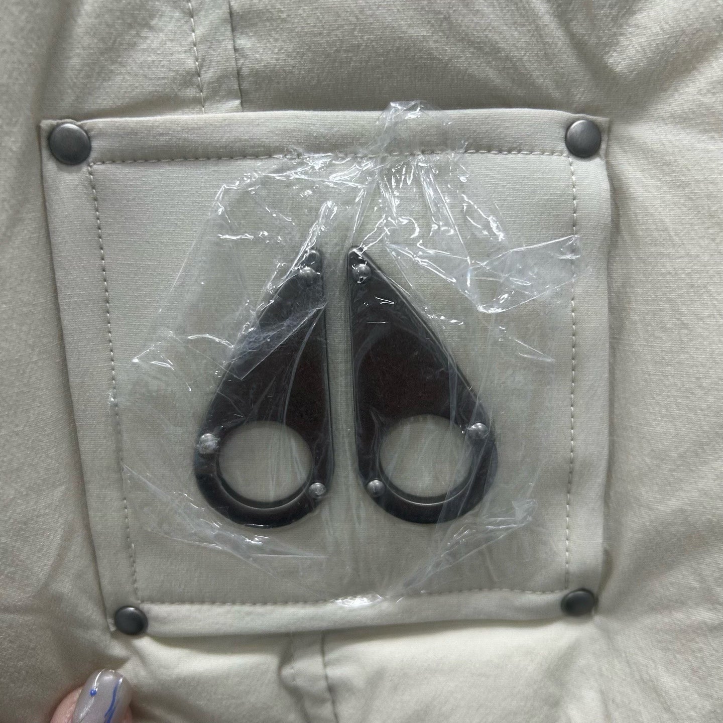 moose knuckles beige down vest 2xl