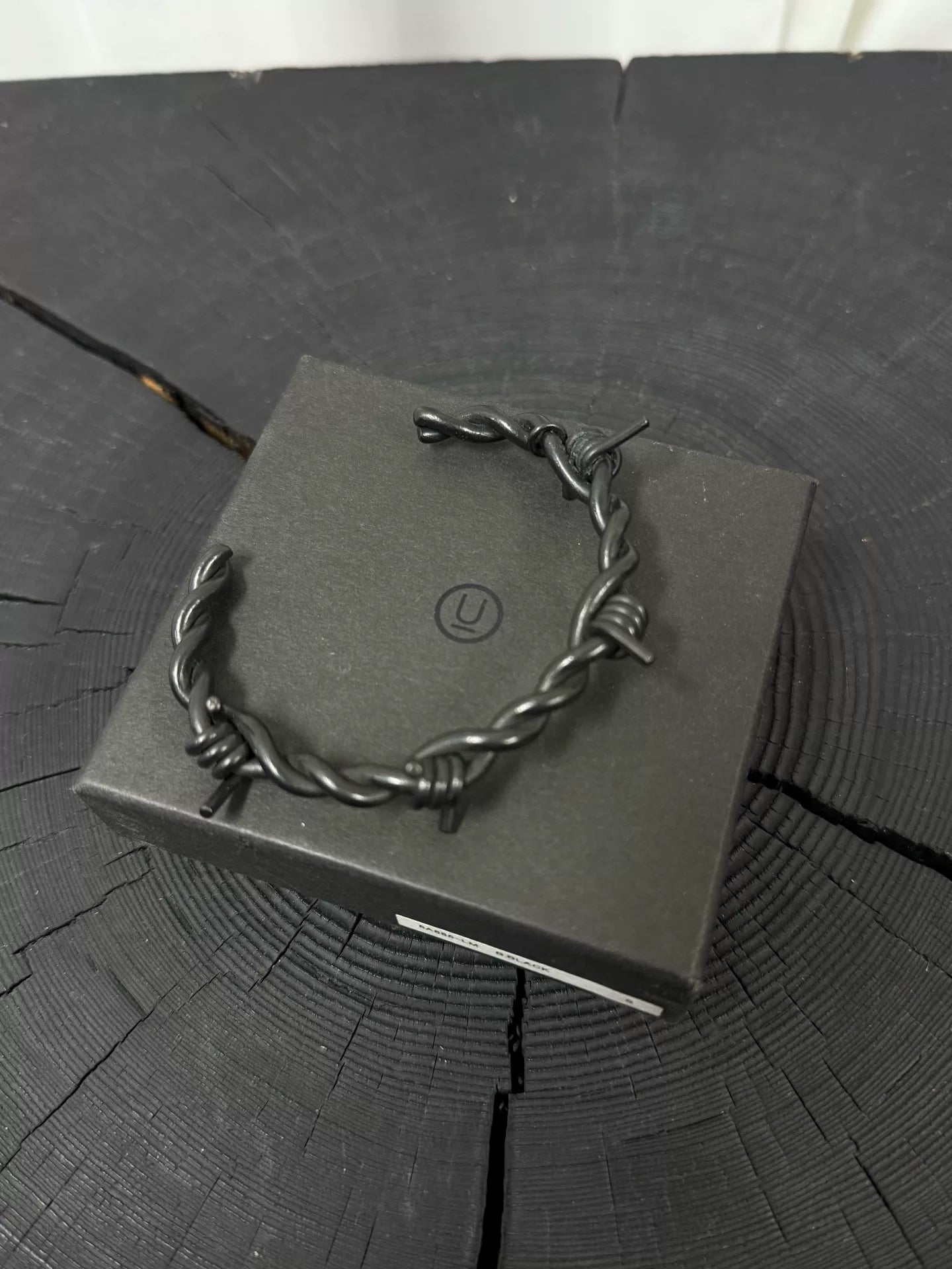 UNDERCOVER Thorn Wire Hand Bracelet