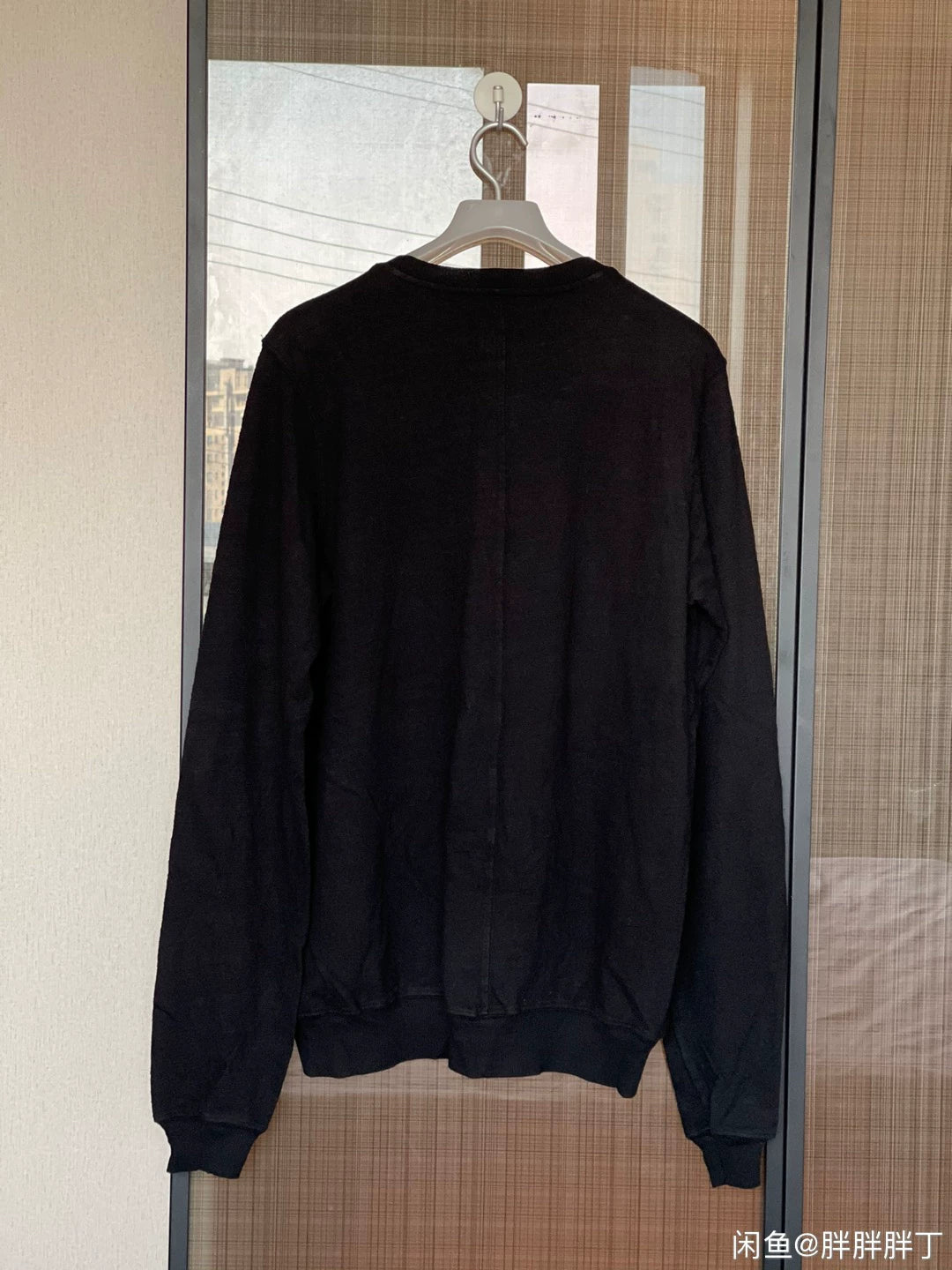 Rick Owens Men's Black Long-Sleeve Sweatshirt