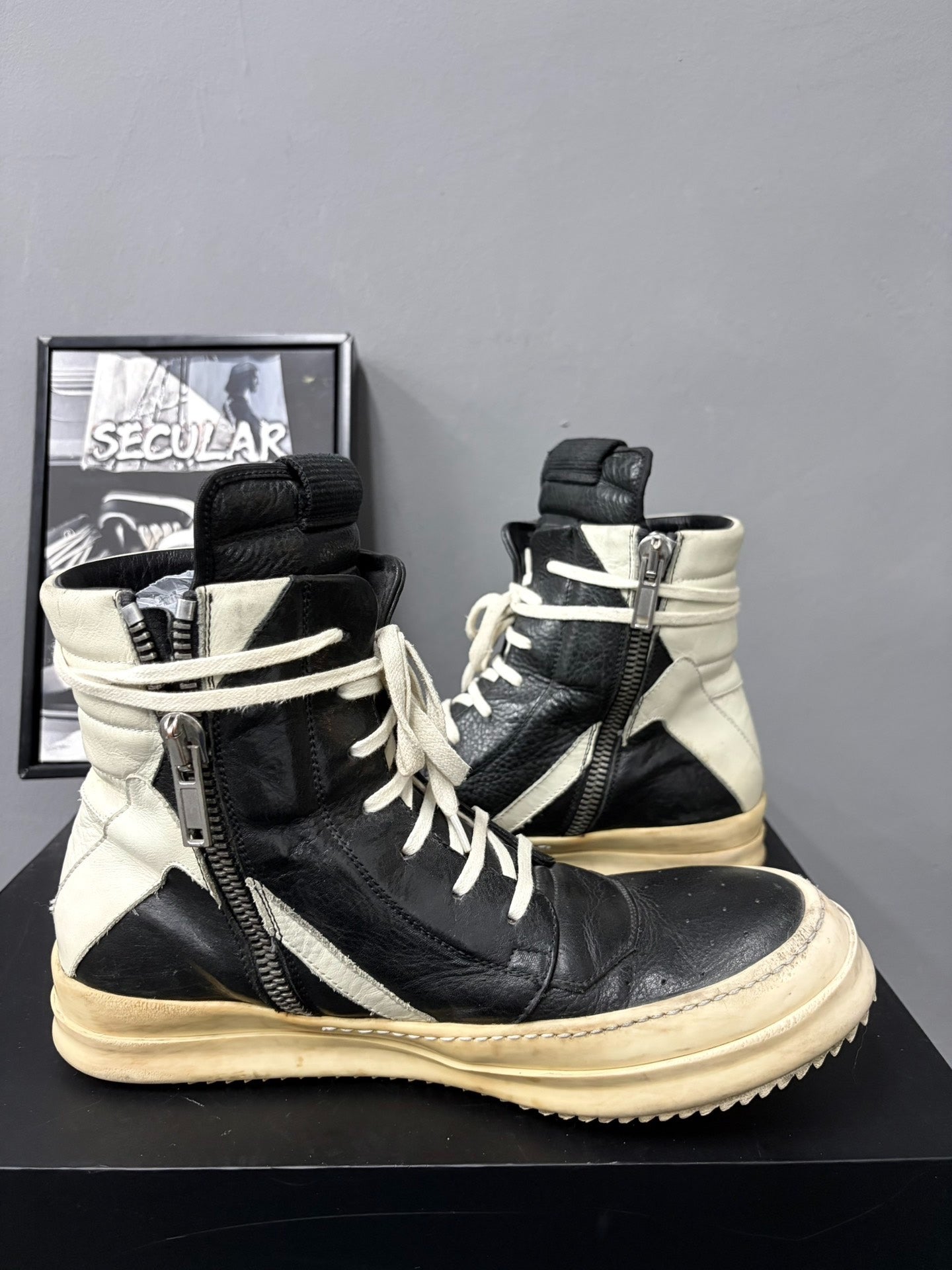 Rick Owens RO10SS High-Top Leather Shoes