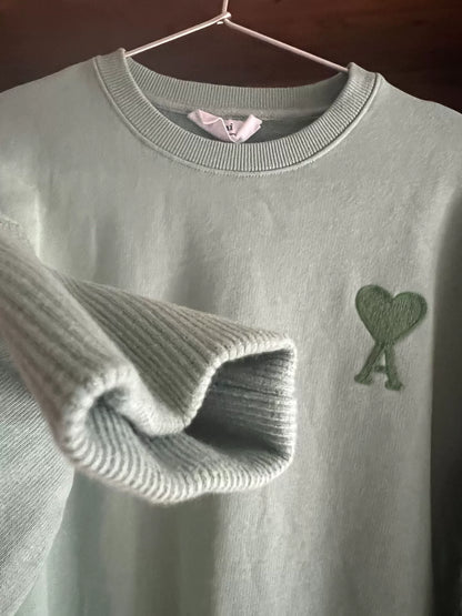 ami yang ming sweatshirt with heart logo