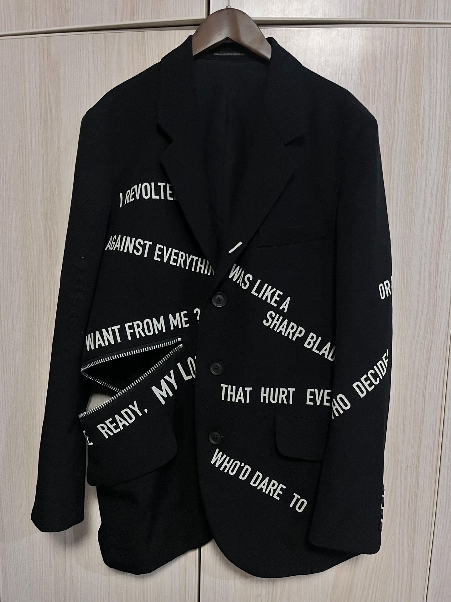 Yohji Yamamoto 21AW Slogan Zipper Blazer