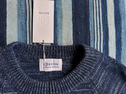 kuon zig-zag sweater in navy blue