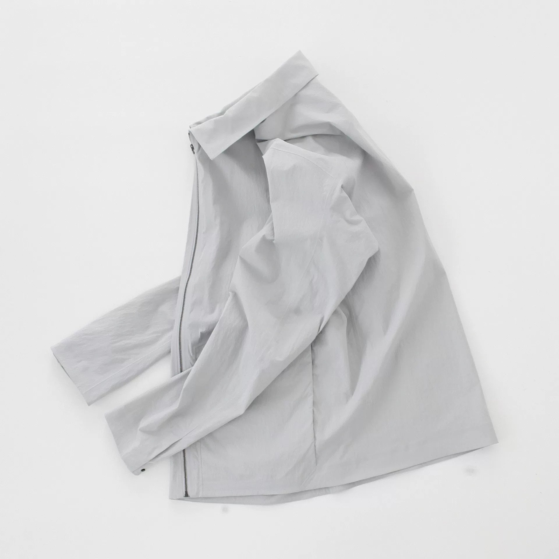 veilance spere lightweight jacket in solitude