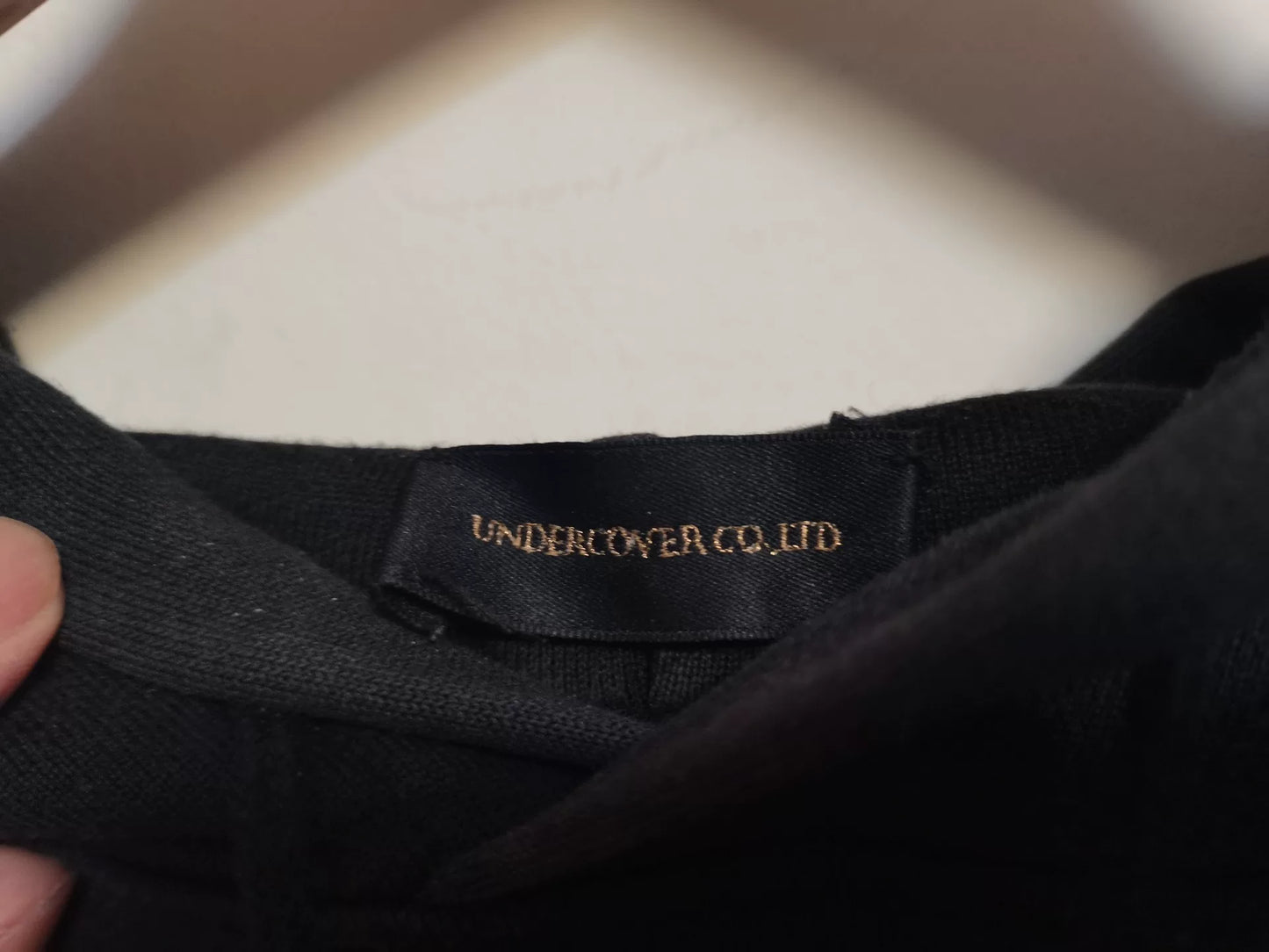 black adventure long hoodie sweatshirt