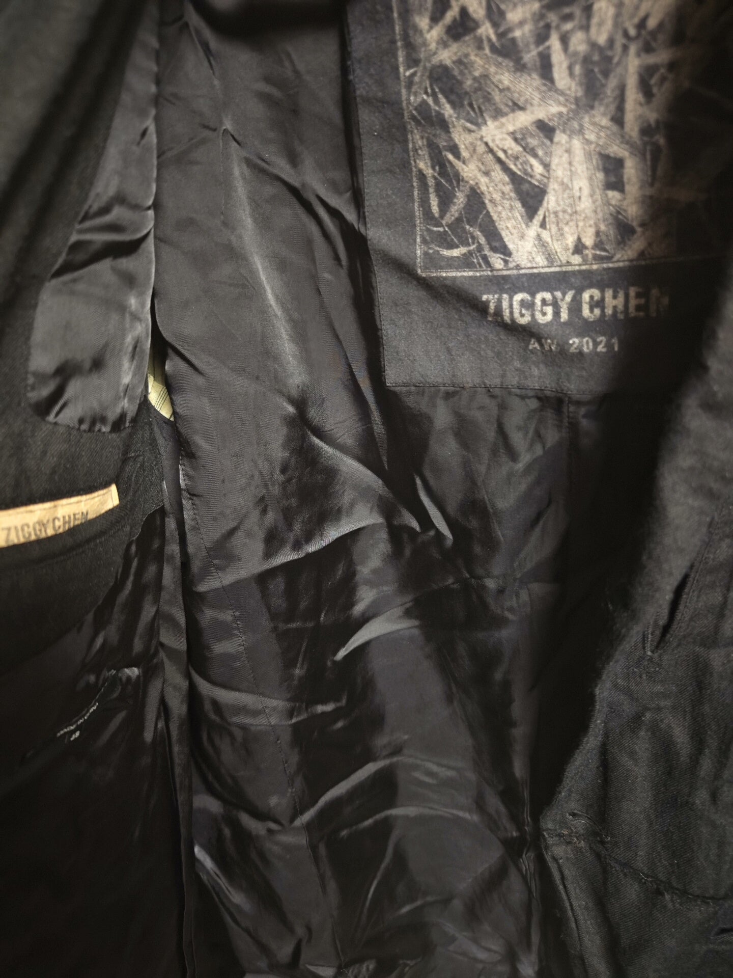 Ziggy Chen 21AW Black Distressed Wool Blazer