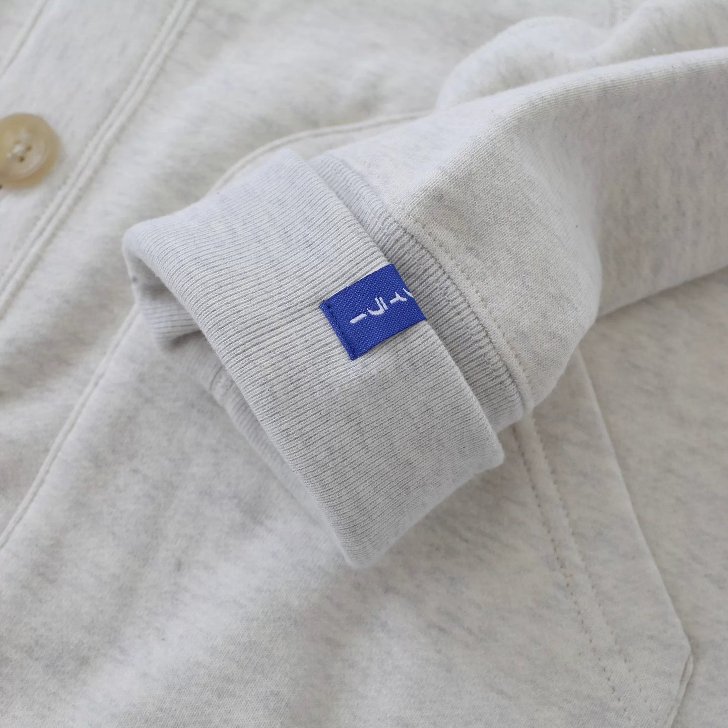 loopwheeler lw180 cardigan in leaf beige