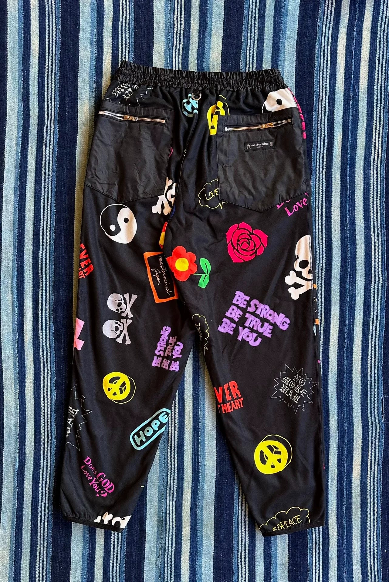 mastermind japan black base pants with graphics