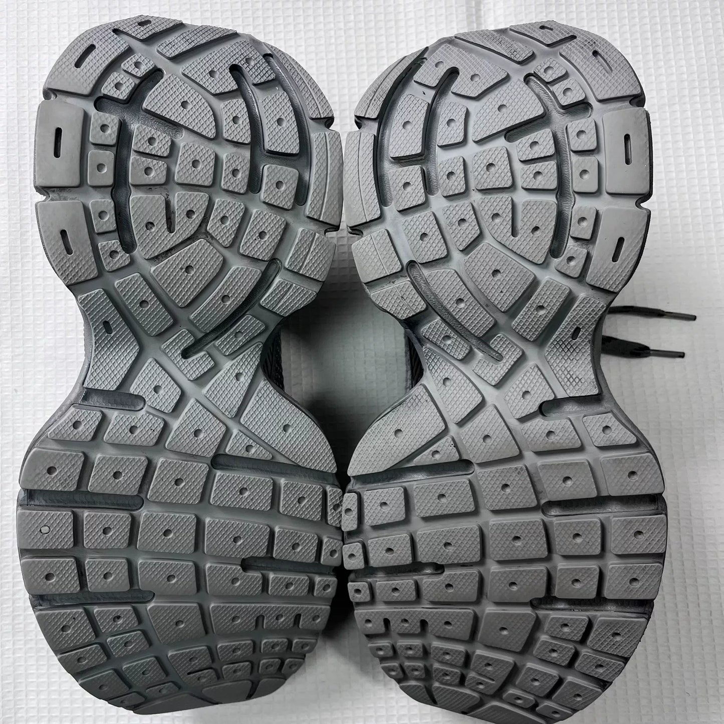 Balenciaga 3XL Sneakers Size 44