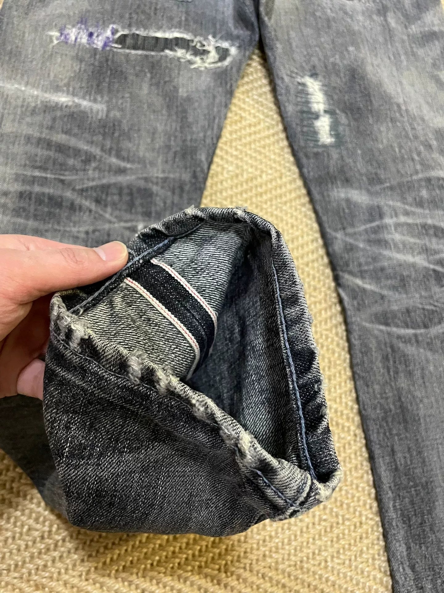 NEIGHBORHOOD 19AW Distressed Jeans