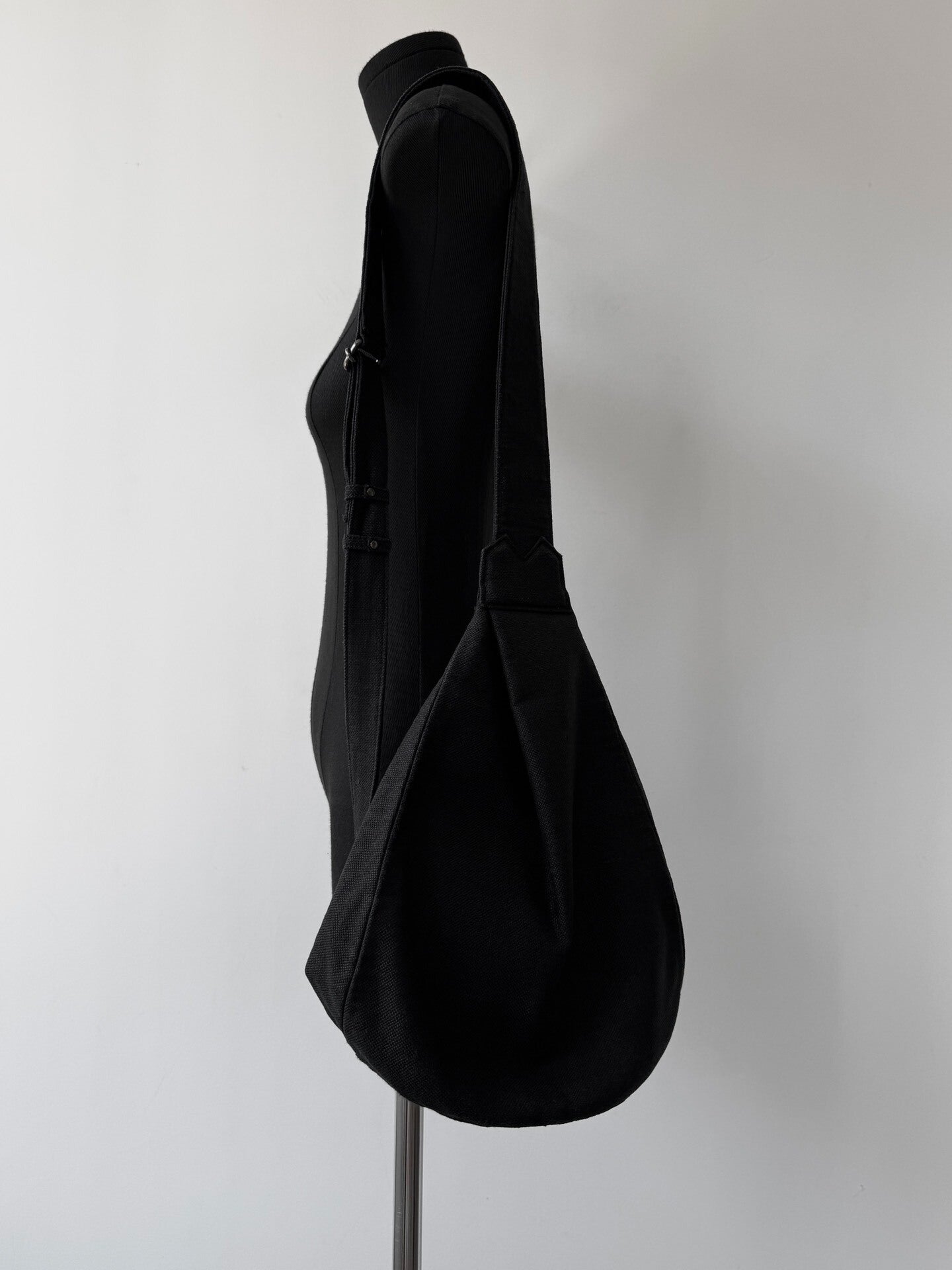 Yohji Yamamoto Discord Linen Drop Bag