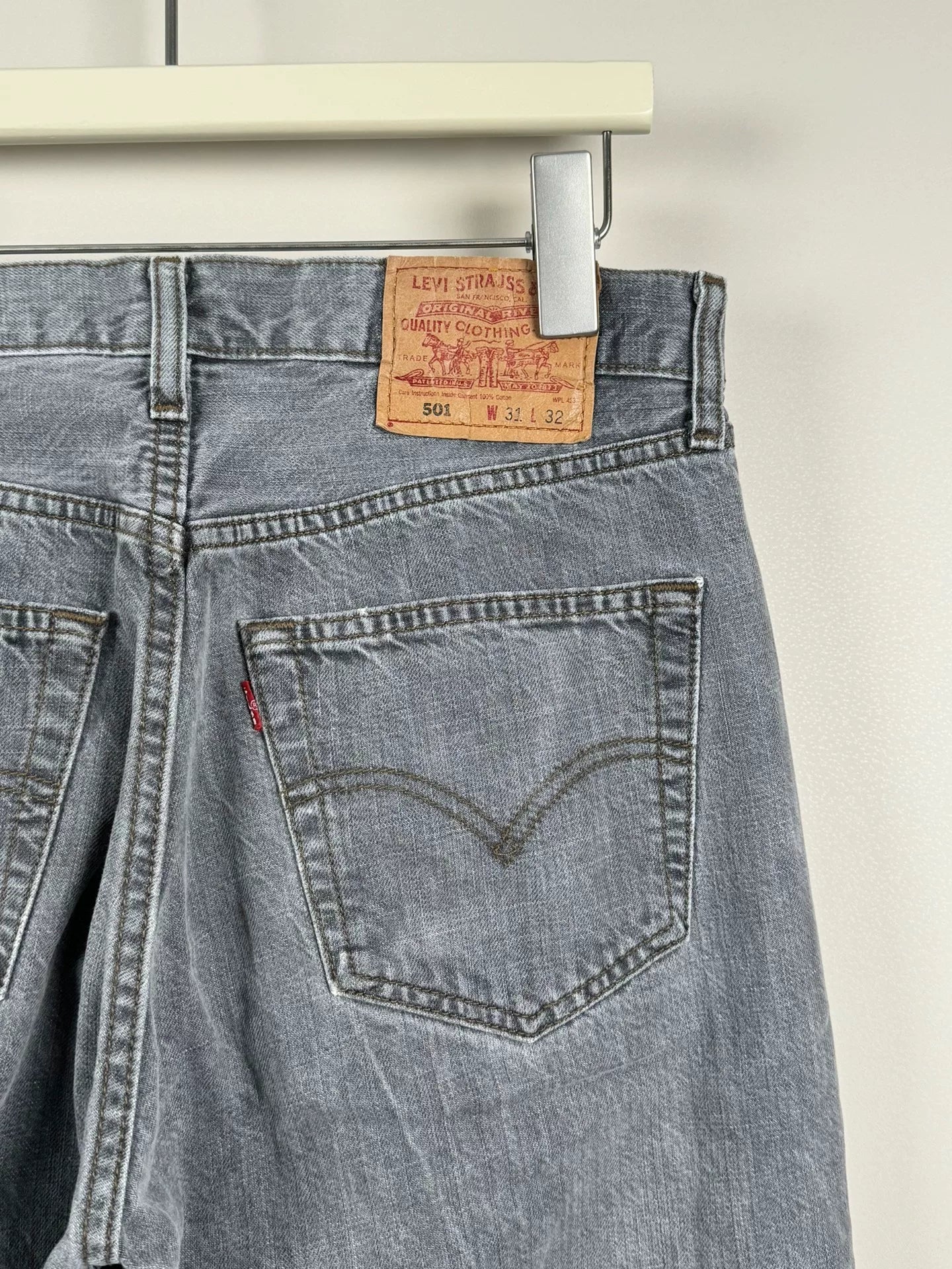 levi's 501 vintage gray jeans size 31