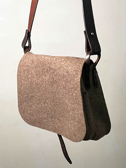 drapes van noten wool shoulder bag