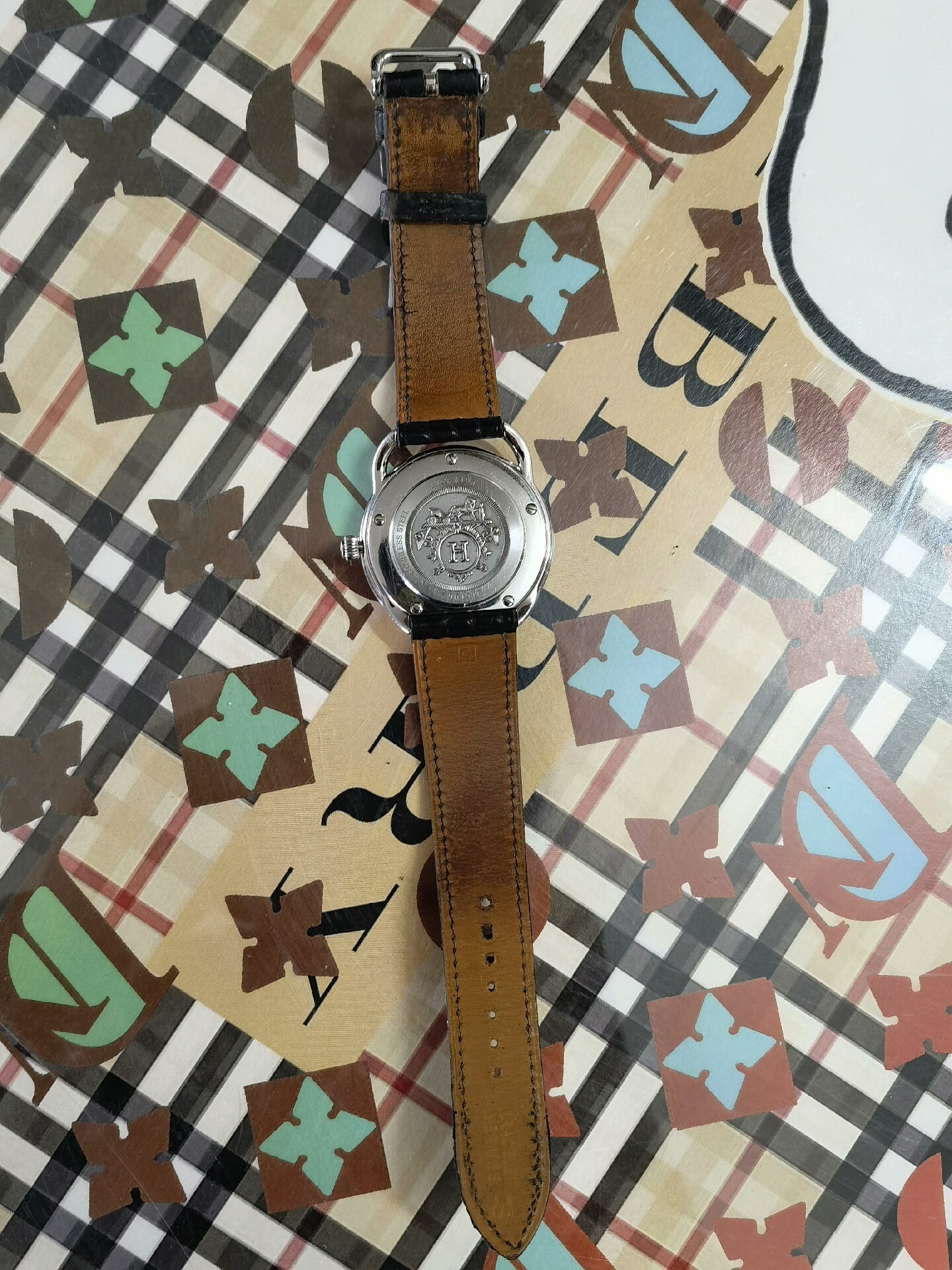 Hermes Classic Round Dial Watch AR5710