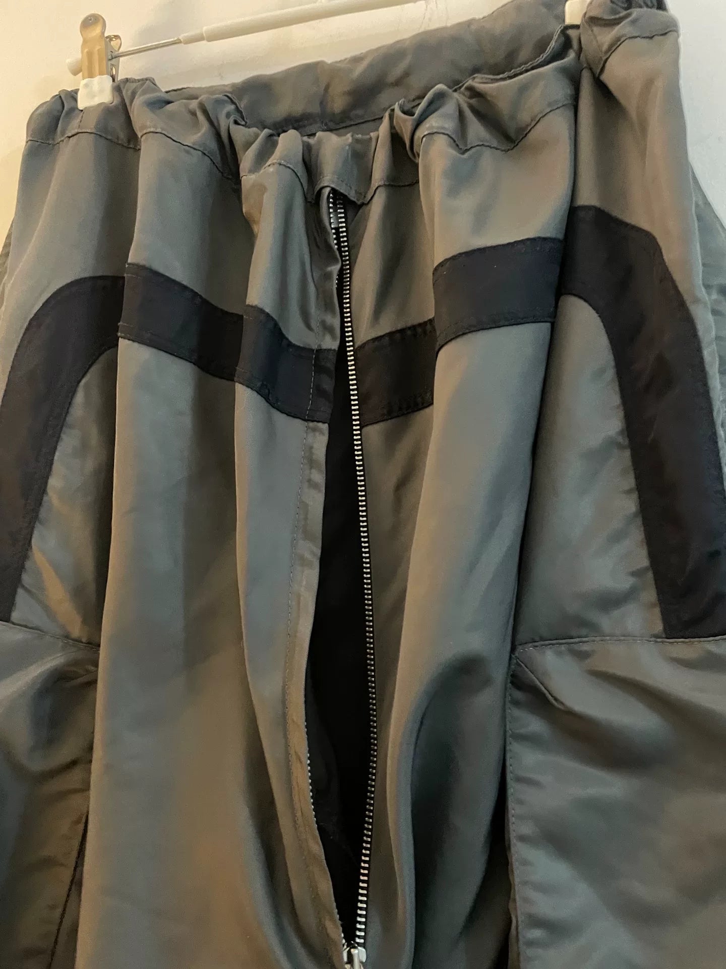 drawstring tactical cargo pants in army green