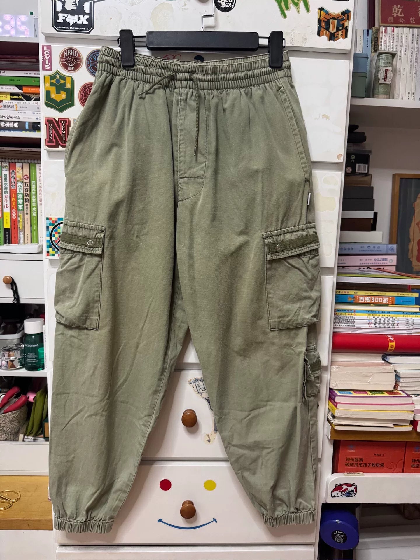 wtaps 18aw smock cargo pants in green