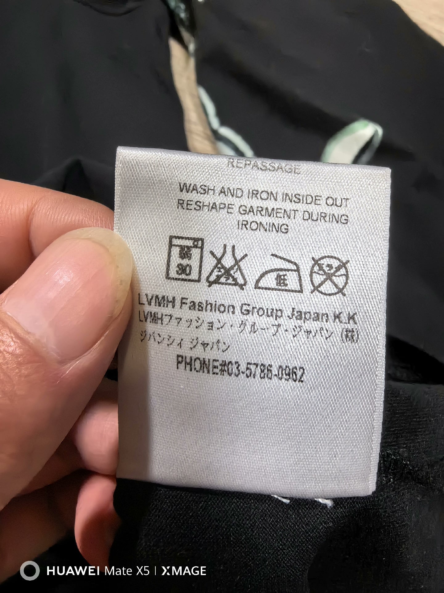 givenchy rock logo long sleeve t-shirt