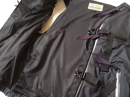 Multifunctional Outdoor Vest for Adventurers