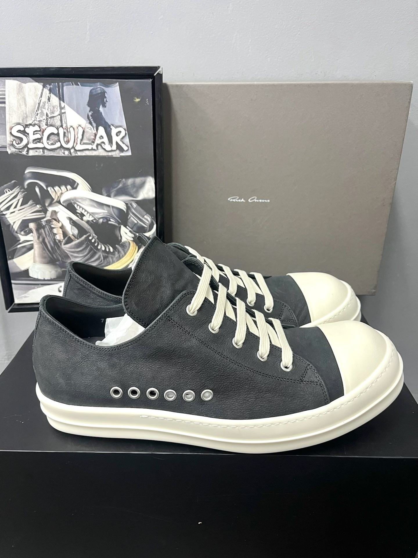 Rick Owens 26SS Washed Cowhide Low-Top Sneakers