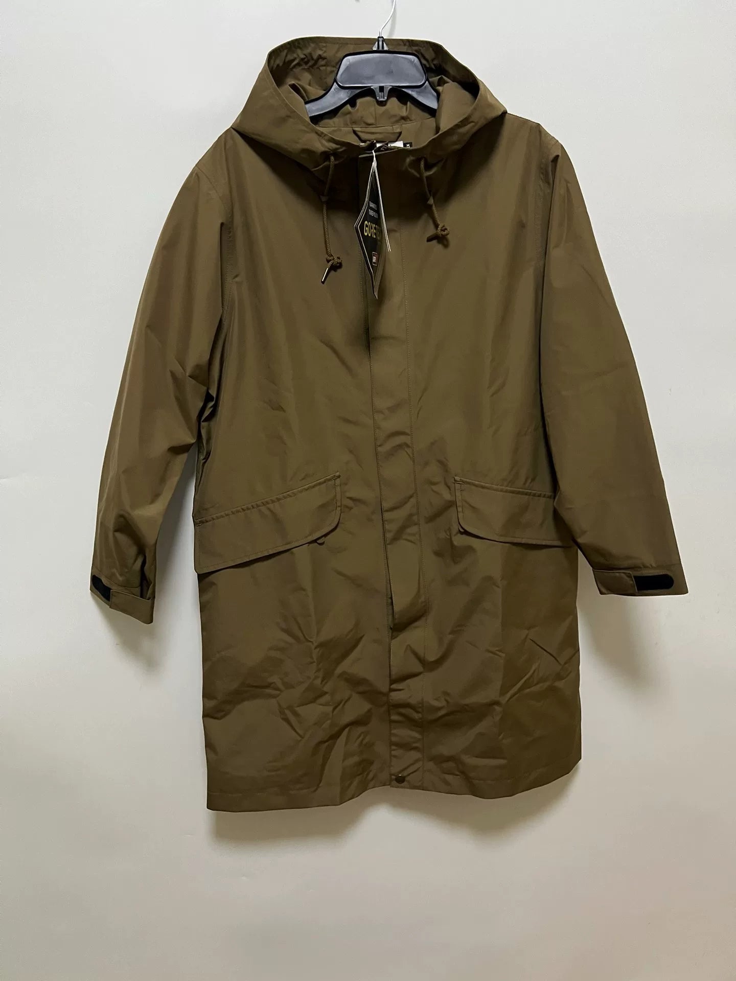 nanamica GORE-TEX Lightweight Softshell Jacket