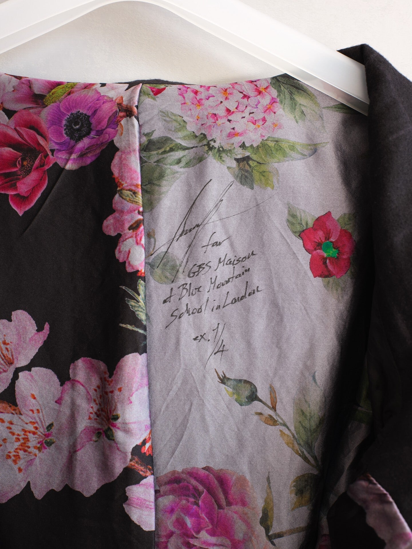 lightweight cashmere patterned coat