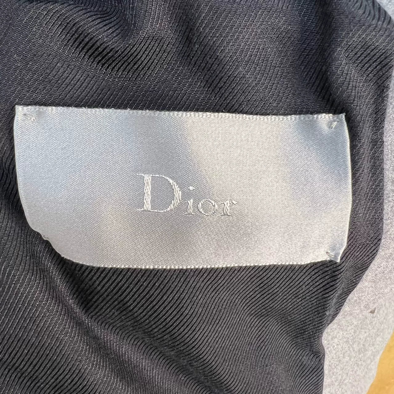 gray double-breasted hooded down jacket