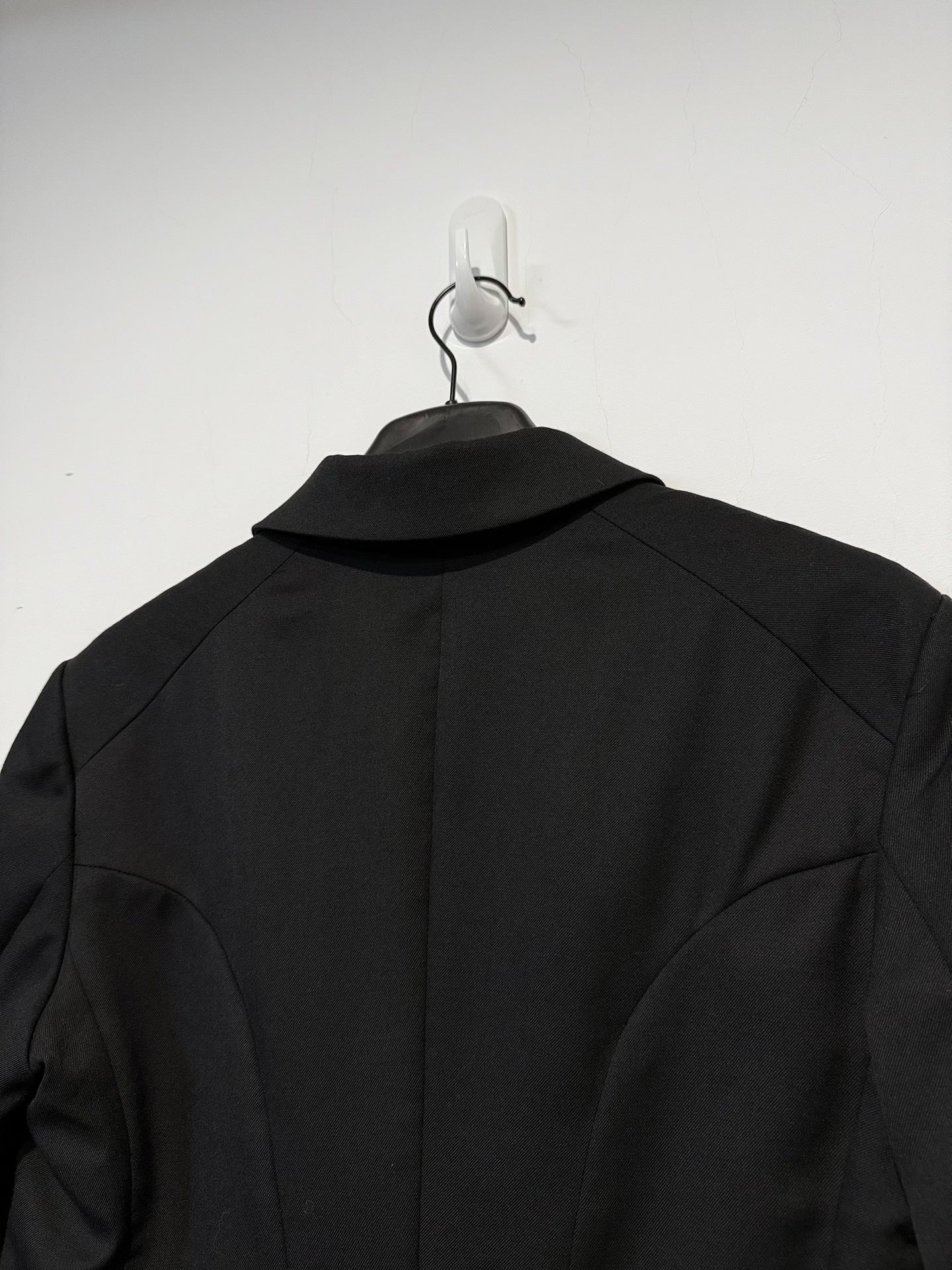 COMME des GARÇONS Deconstructed Hollow Blazer
